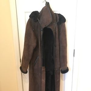 Sheepskin lined/trimmed suede trench coat